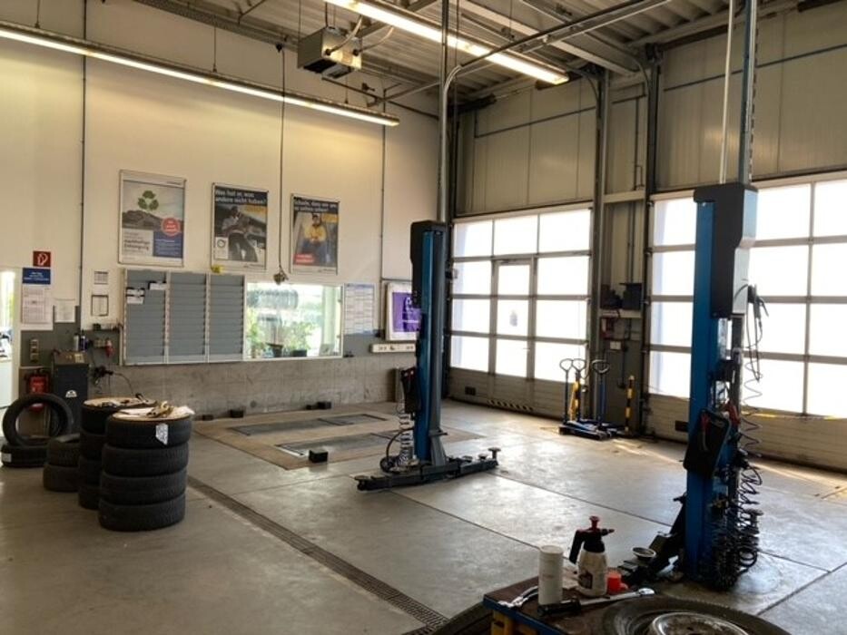 Bilder Pneuhage Reifen und Autoservice