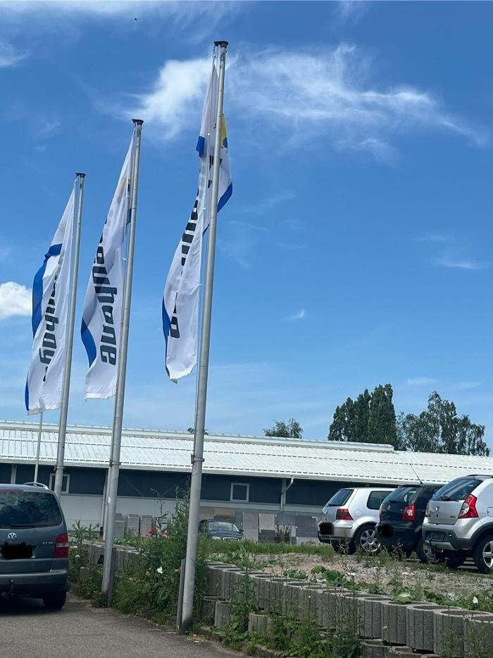 Bilder Pneuhage Reifen und Autoservice