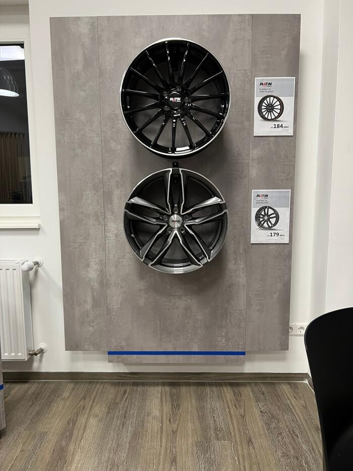 Bilder Pneuhage Reifen und Autoservice