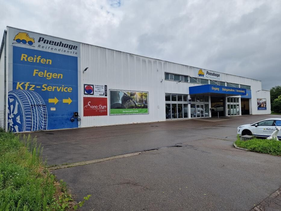 Bilder Pneuhage Reifen und Autoservice
