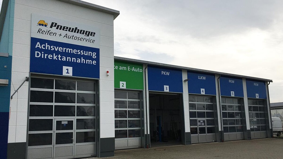Bilder Pneuhage Reifen und Autoservice