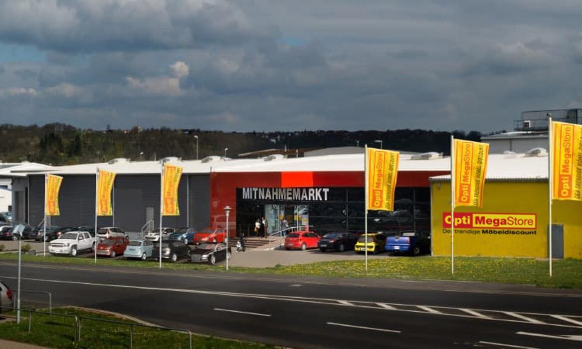 Bilder Opti-MegaStore | Möbeldiscounter & Küchendiscounter Niederlauer
