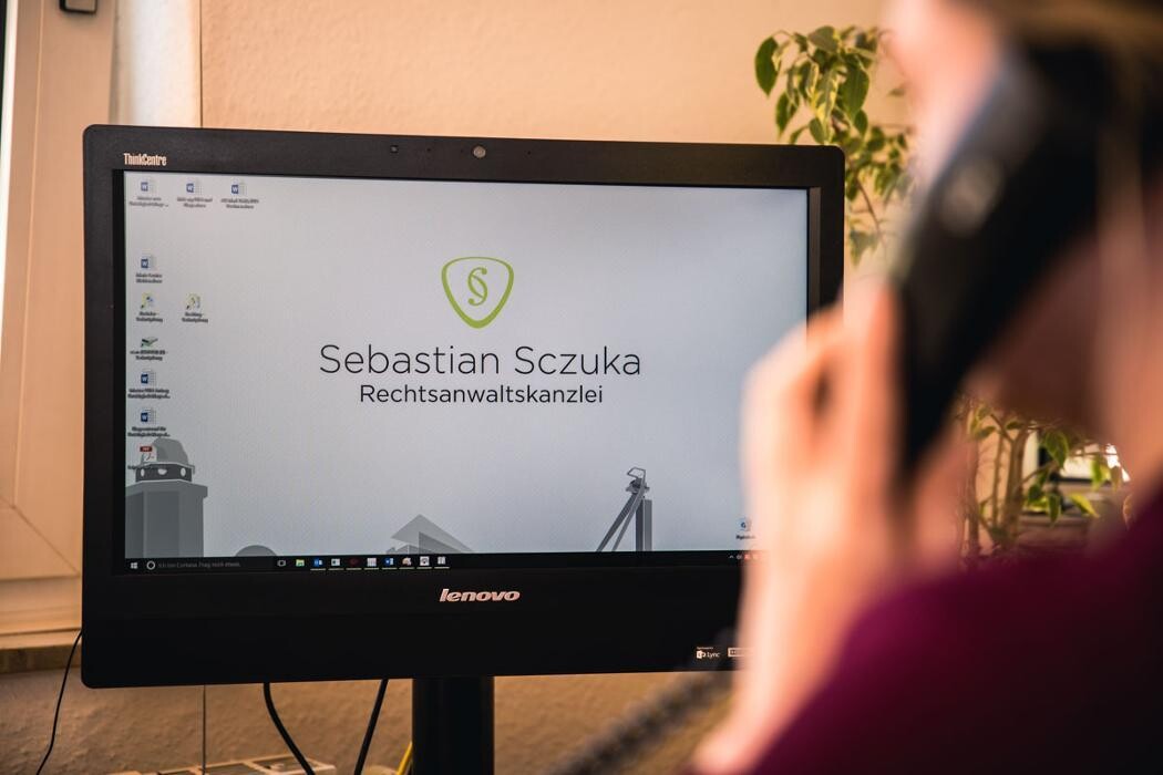 Bilder Rechtsanwalt Sebastian Sczuka