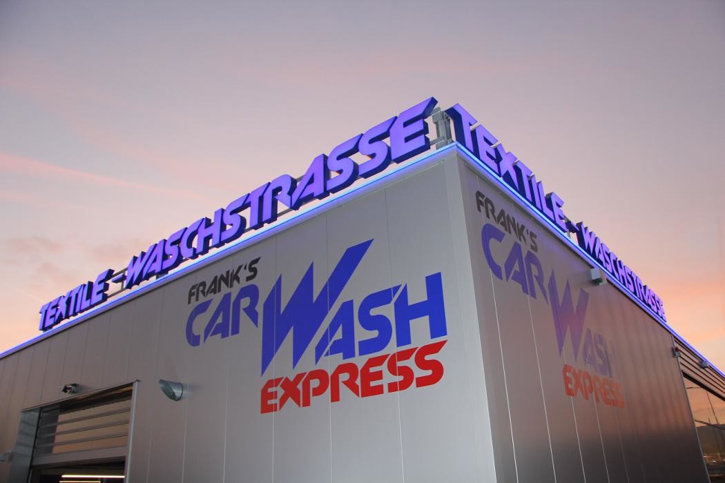 Bilder Frank´s CarWash EXPRESS Oberursel