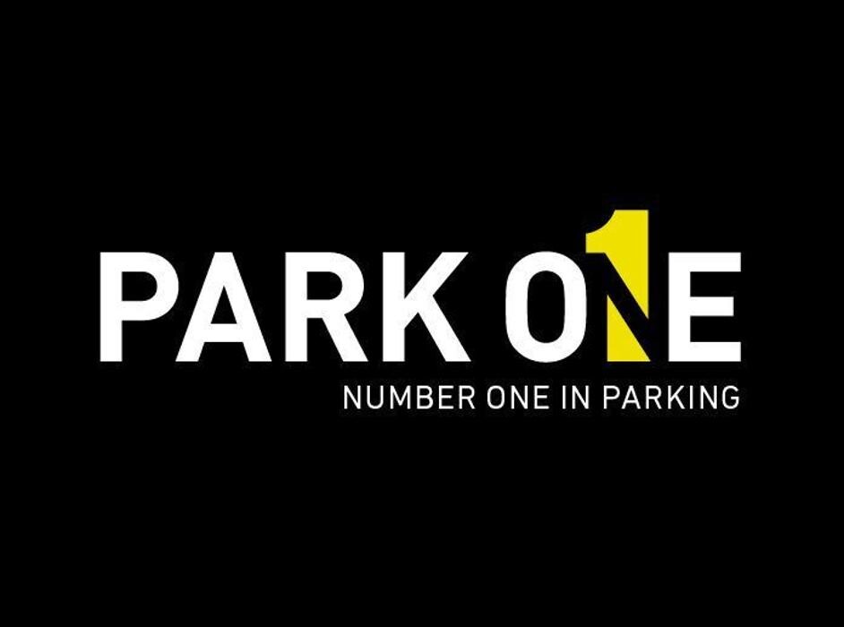 PARK ONE Parkhaus MONA Einkaufscenter | OEZ Logo