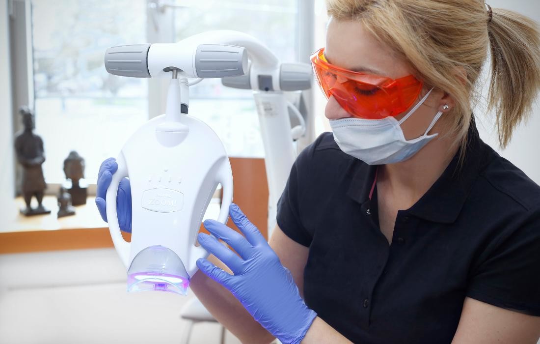 Bilder Zahnarztpraxis Dr. Laja & Kollegen im Medienhafen