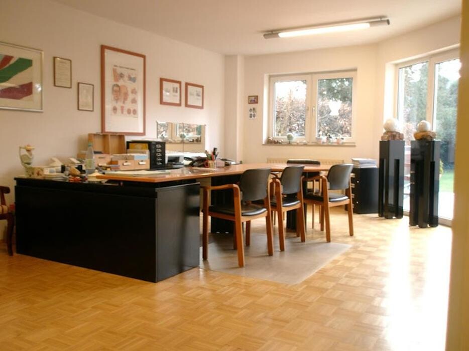 Bilder Institut für Sprachtherapie Dr. paed. Boris Hartmann (dbs) Carla Hartmann (B.Sc.)