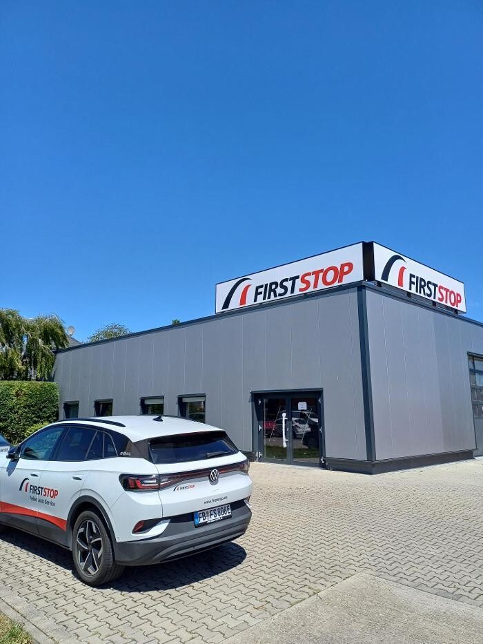 Bilder First Stop Reifen Auto Service