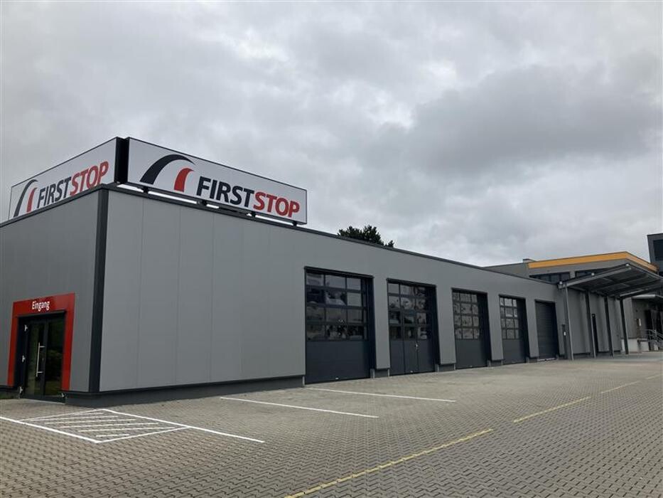 Bilder First Stop Reifen Auto Service