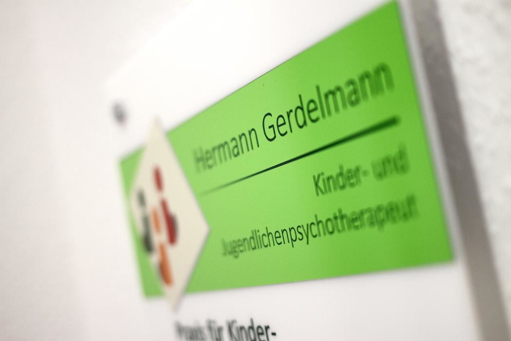 Bilder Hermann Gerdelman, Kinder- und Jugendlichenpsychotherapeut