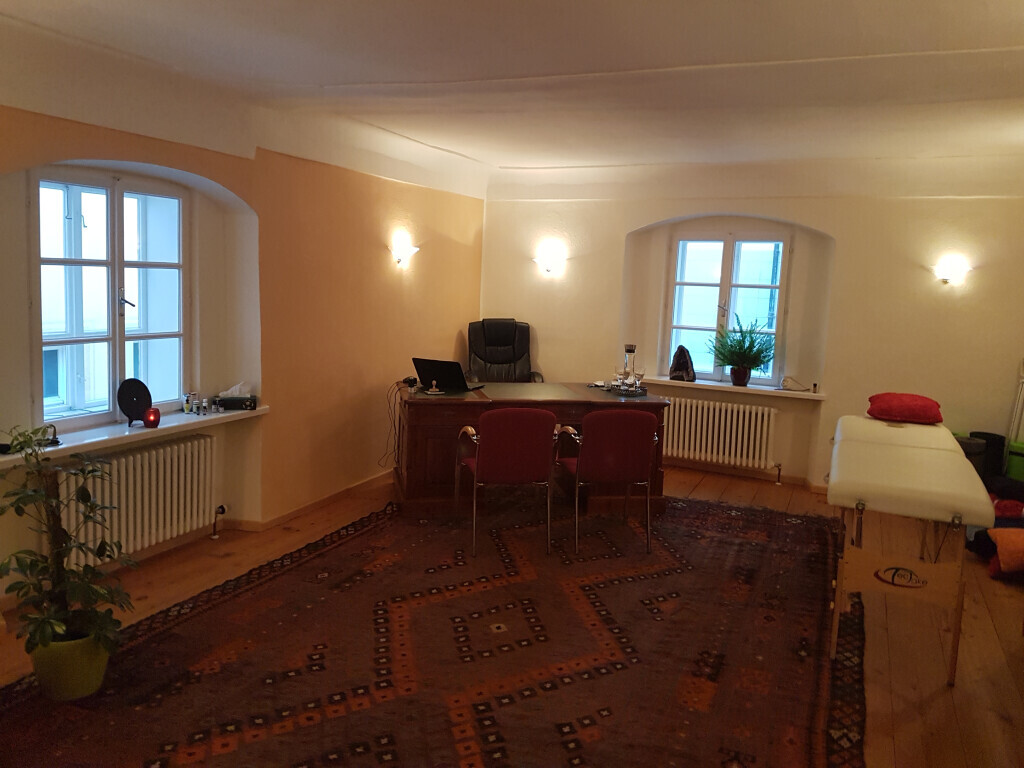 Bilder Praxis für Naturheilkunde und Hypnose in München Irmingard Scherer