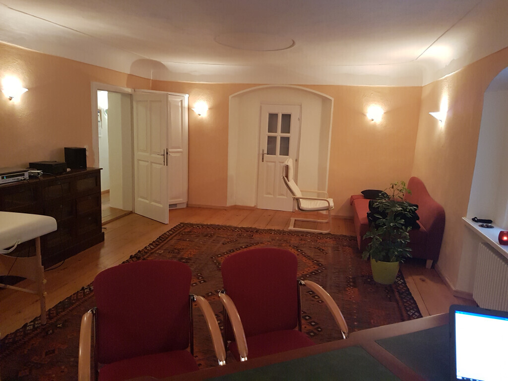 Bilder Praxis für Naturheilkunde und Hypnose in München Irmingard Scherer