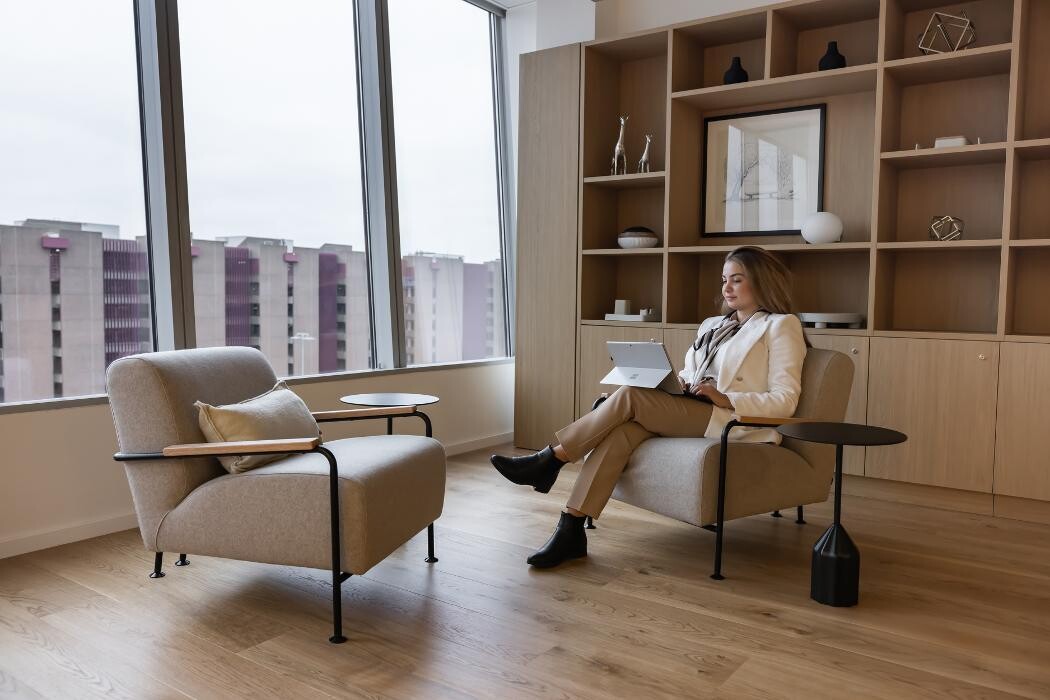 Bilder Regus The Squaire Business & Conference centre