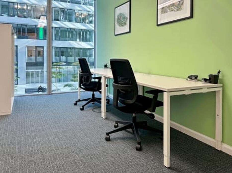 Bilder Regus The Squaire Business & Conference centre