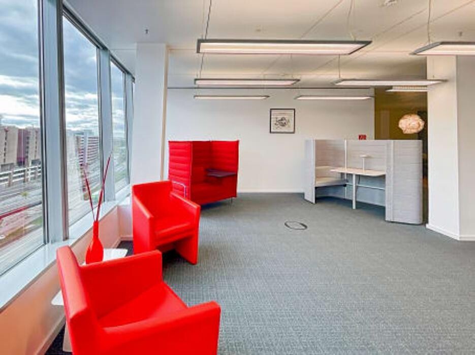 Bilder Regus The Squaire Business & Conference centre