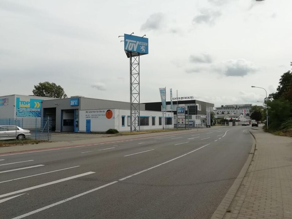 Bilder TÜV Service-Center Darmstadt-Nord
