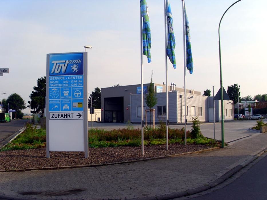 Bilder TÜV Service-Center Friedberg