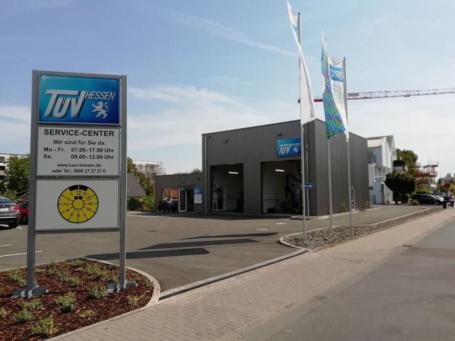 Bilder TÜV Service-Center Bad Homburg