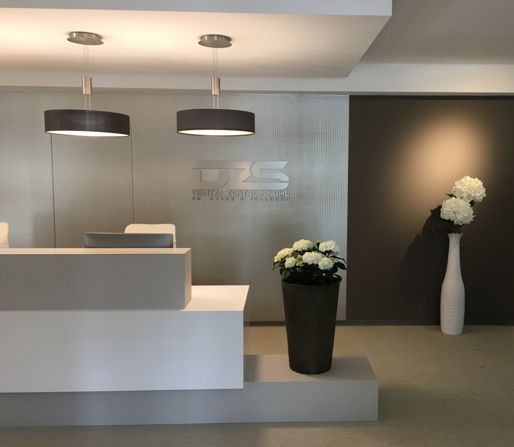 Bilder Dental Zentrum Suhl - Dr. Stade & Kollegen