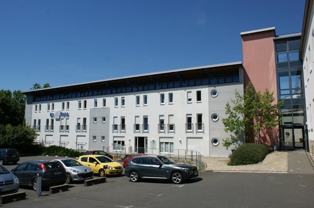 Bilder Bit-Reha Praxis f. Krankengymnastik, Man. Therapie, Sportphysio, Lymphdrainage, Vojta, Säugling- + Kindertherapie, Reha-Sport