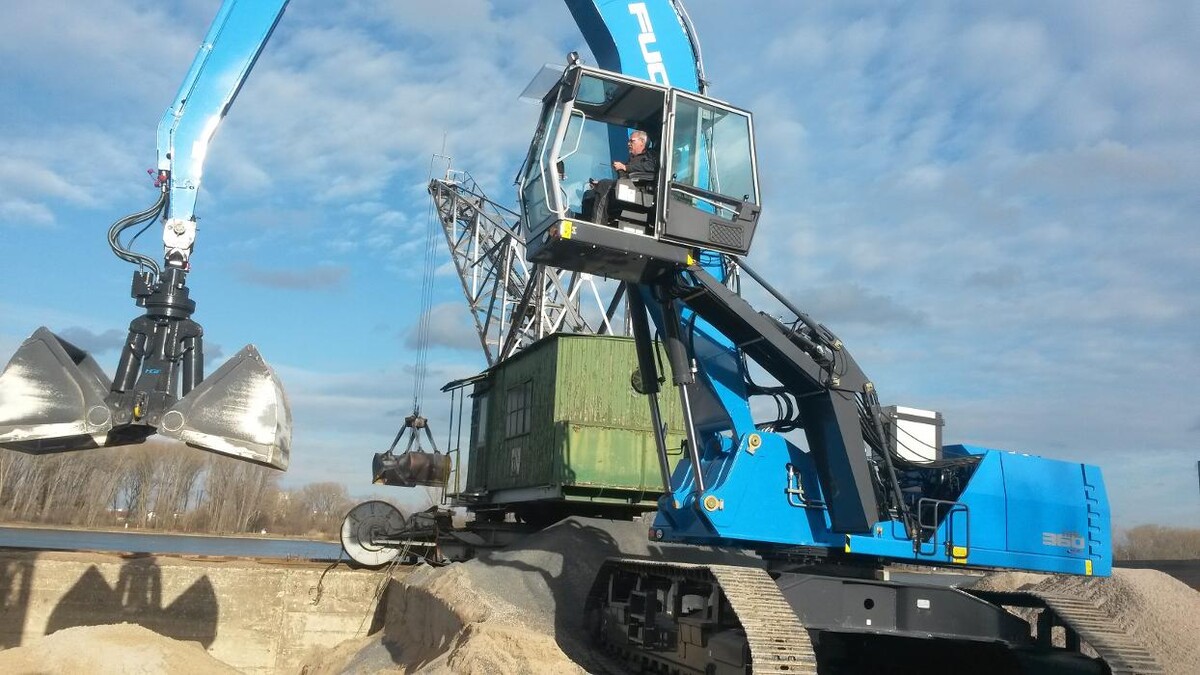 Bilder Altenhofen Transporte Kies Sand