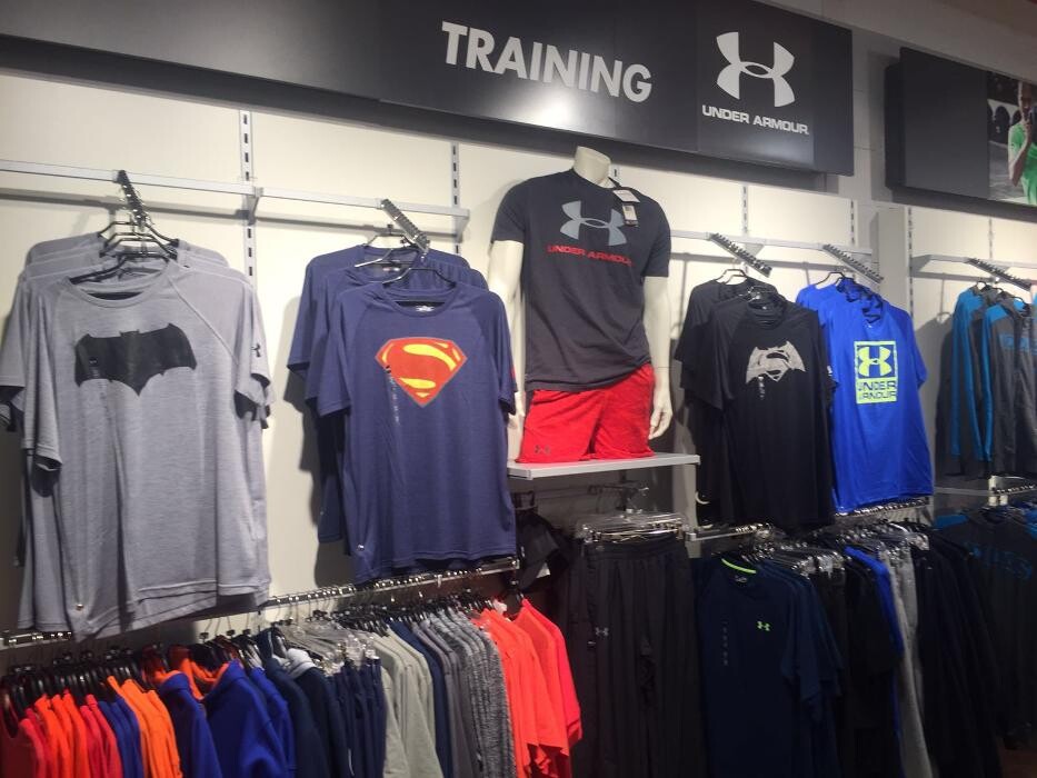 Bilder INTERSPORT Voswinkel Skyline Plaza