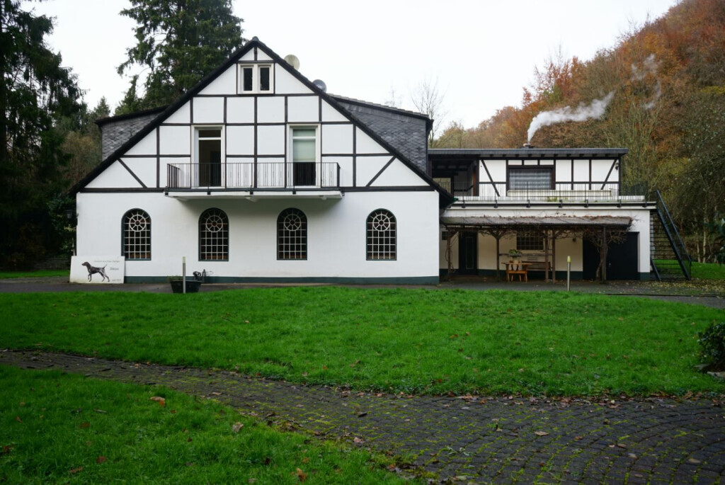 Bilder Rechtsanwalt und Notar Dr. Alexander von Unwerth