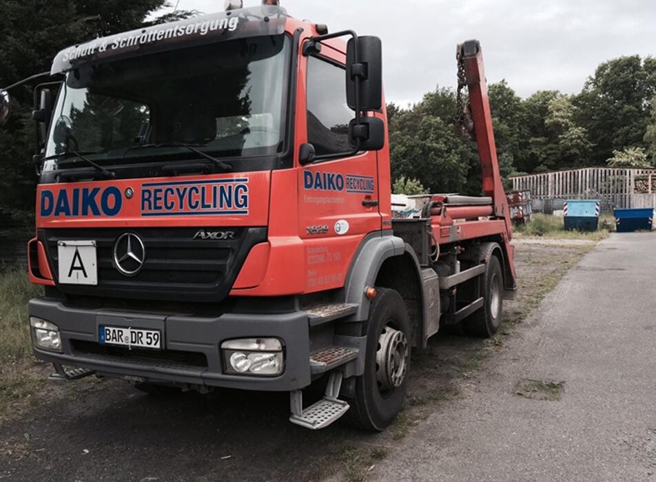 Bilder Autoverwertung und Containerdienst Daiko Recycling