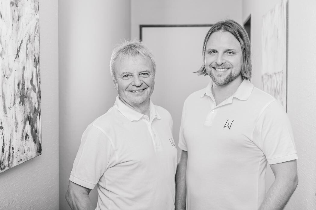 Bilder Zahnarzt Dachau - Dr. Konrad Wackerl und Dr. Christian Wackerl