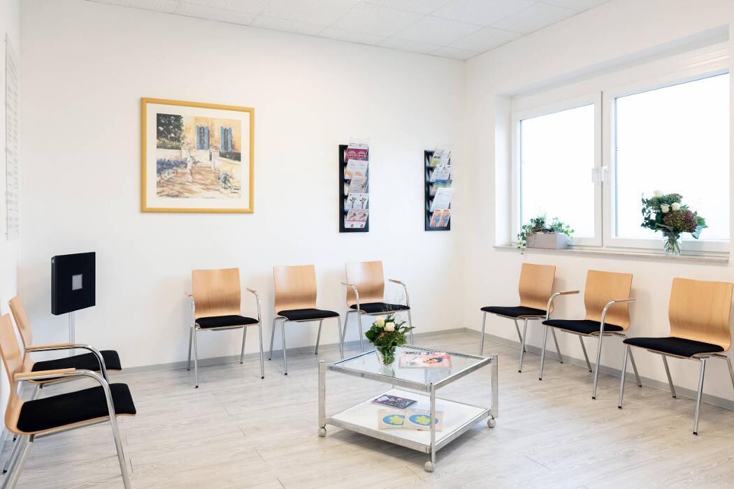 Bilder Gemeinschaftspraxis Dr. Axer-Roth & Dr. Gier