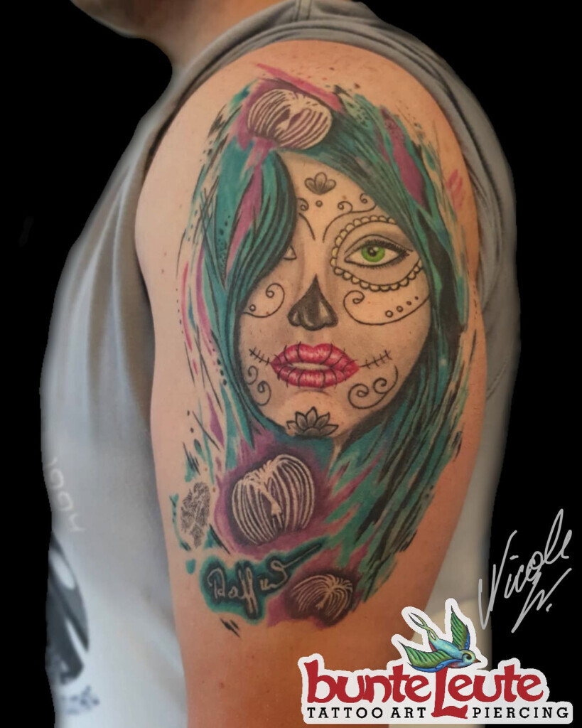 Bilder Bunte Leute Tattoo & Piercing