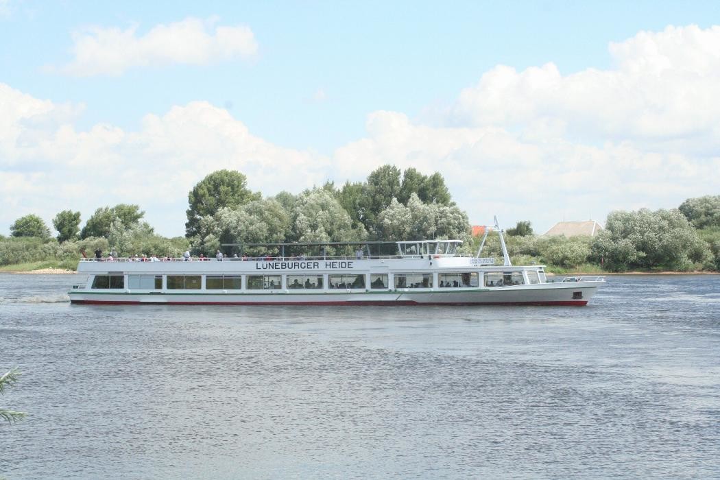 Bilder Personenschifffahrt J. Wilcke - Fahrgastschiff LÜNEBURGER HEIDE