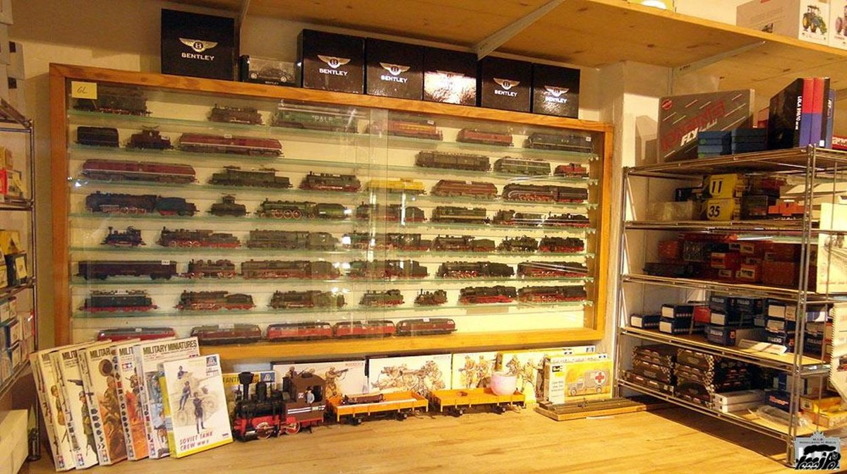 Bilder Bahnhof Heideberg - Modelleisenbahn Ankauf Verkauf Modellspielzeug