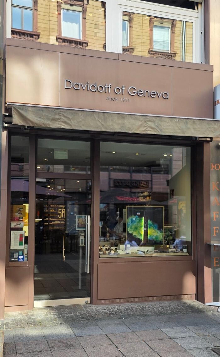 Bilder Davidoff of Geneva since 1911 by WOLSDORFF TOBACCO GmbH