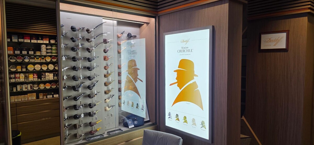 Bilder Davidoff of Geneva since 1911 by WOLSDORFF TOBACCO GmbH