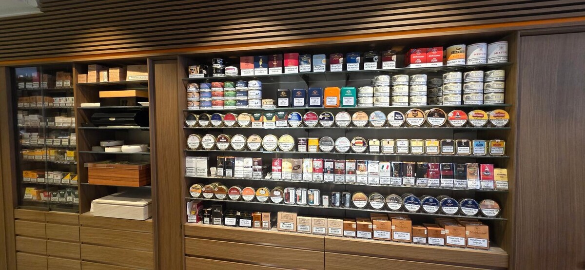 Bilder Davidoff of Geneva since 1911 by WOLSDORFF TOBACCO GmbH