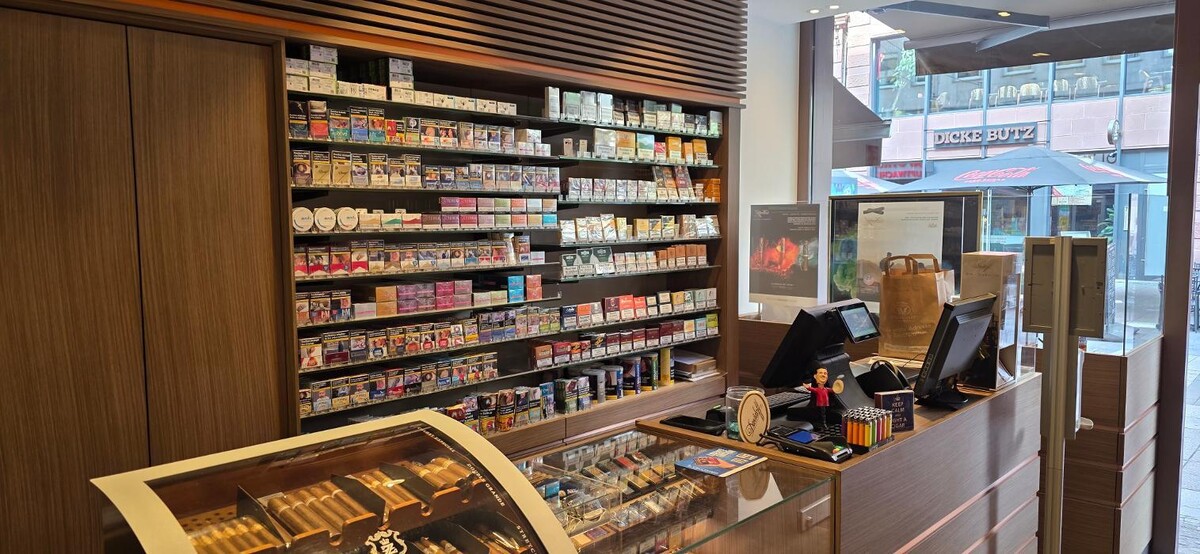 Bilder Davidoff of Geneva since 1911 by WOLSDORFF TOBACCO GmbH