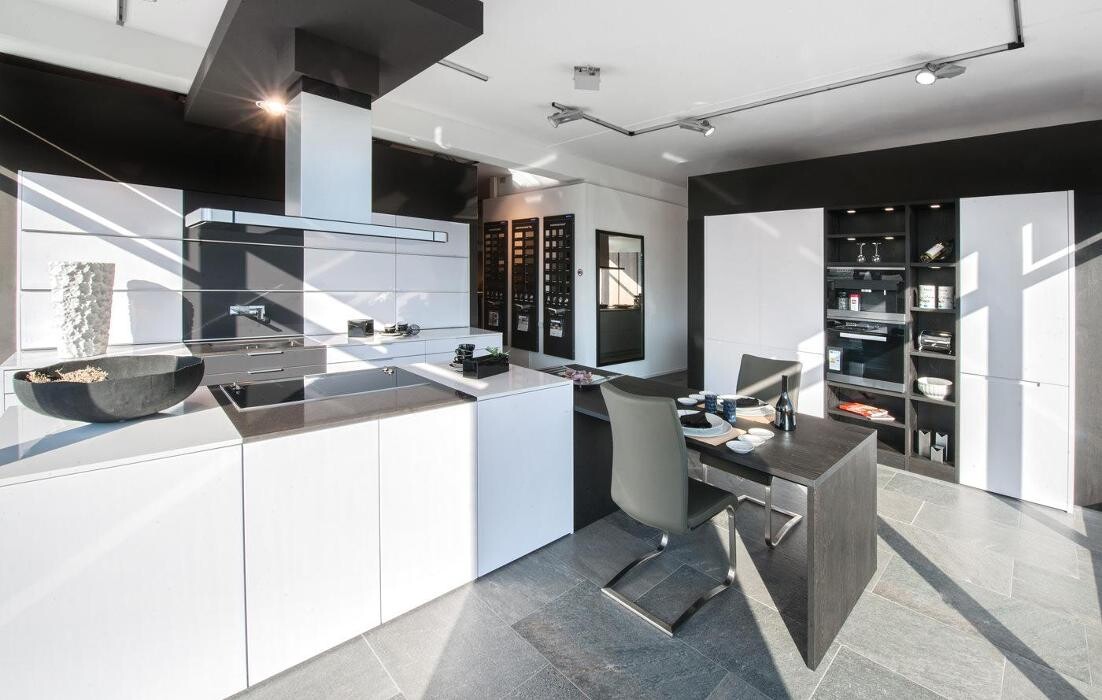 Bilder musterhaus küchen Rochtus