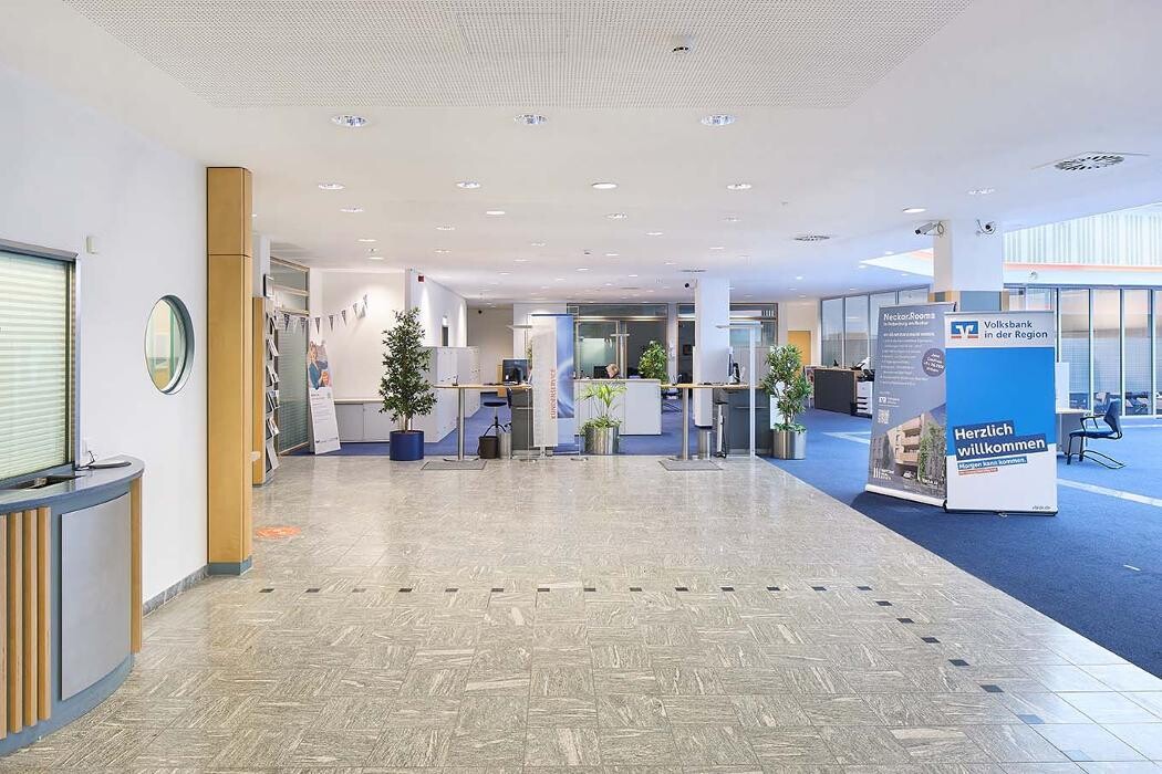 Bilder Volksbank in der Region eG Hauptstelle Rottenburg