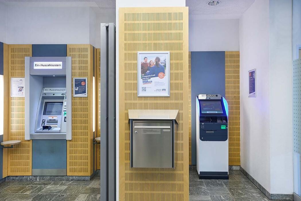 Bilder Volksbank in der Region eG Hauptstelle Rottenburg
