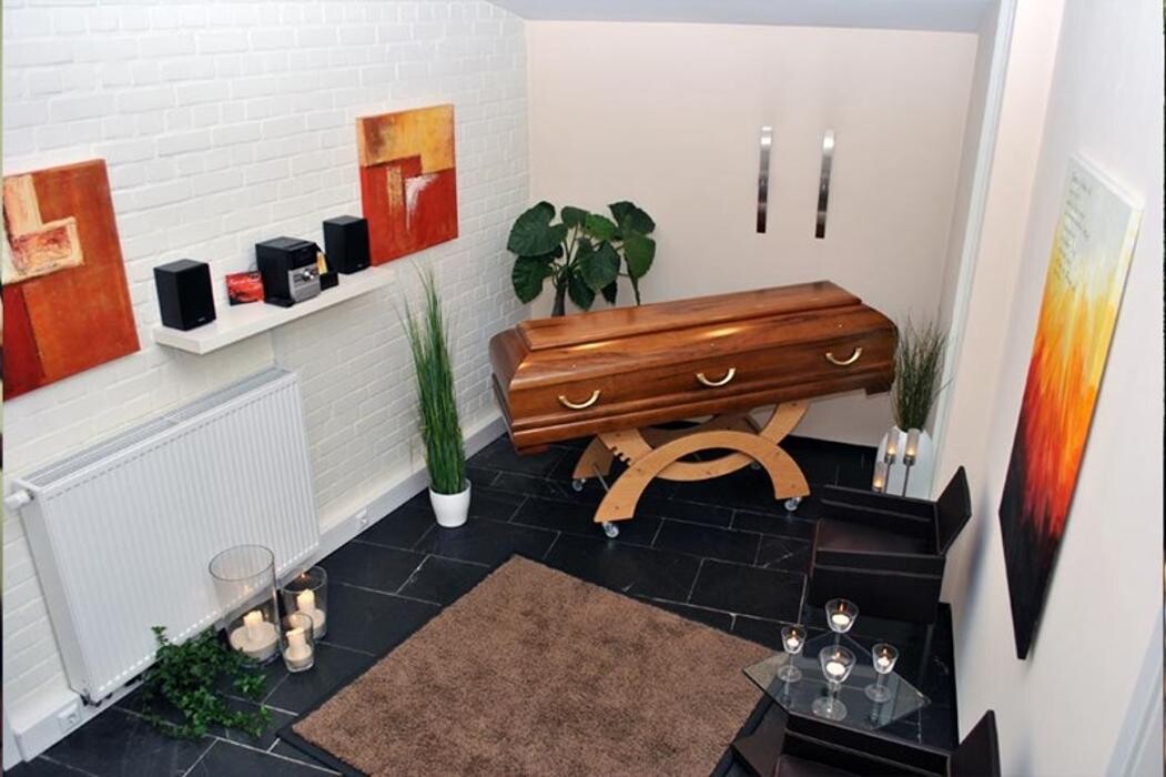 Bilder aeterno Trauerhäuser