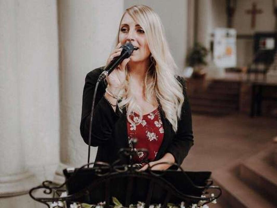 Bilder Hochzeitssängerin Michelle Kunstmann "stimmig"