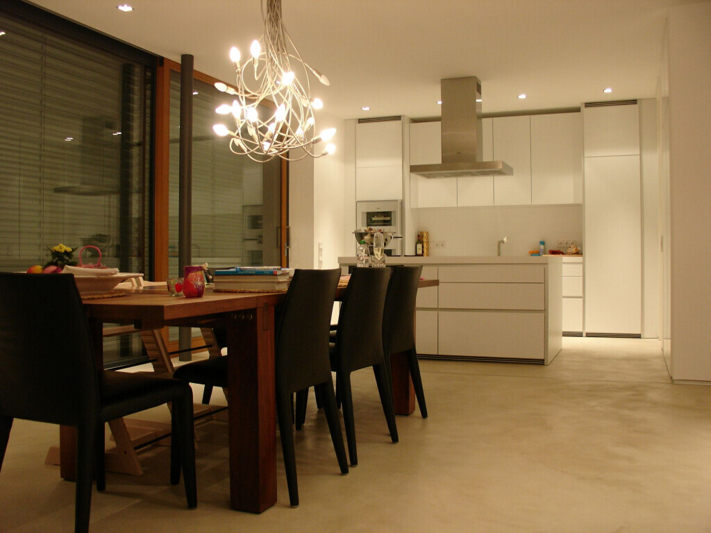 Bilder NeBau Strahl und Beschichtungstechnik