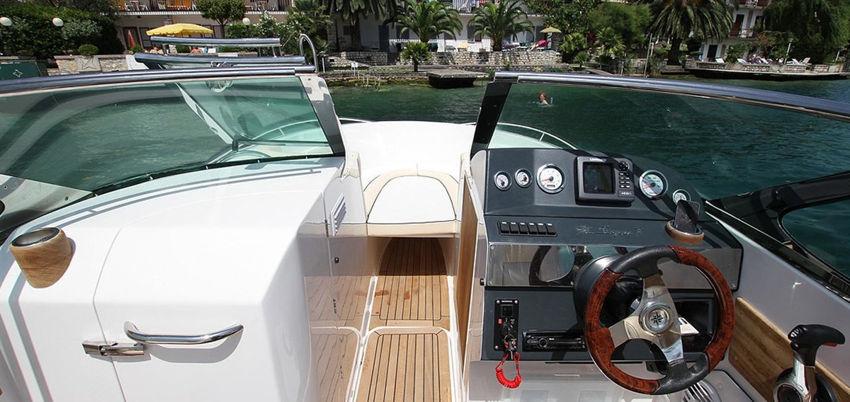 Bilder B1 Yachts