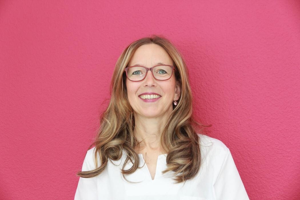 Bilder Zahnarztpraxis Dr. Stephanie Gehrlicher-Halach