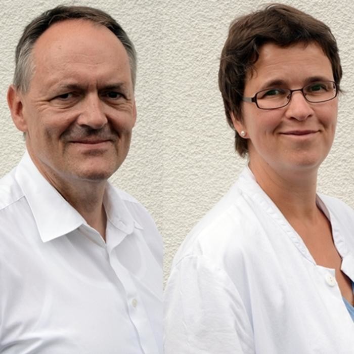 Bilder Hausarztpraxis Linden - Stefan Weber und Ursula Arndt