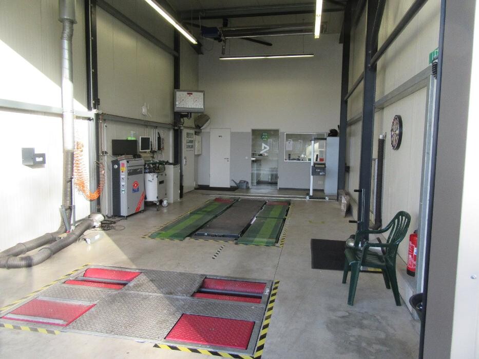 Bilder DEKRA Automobil GmbH Station Jüchen