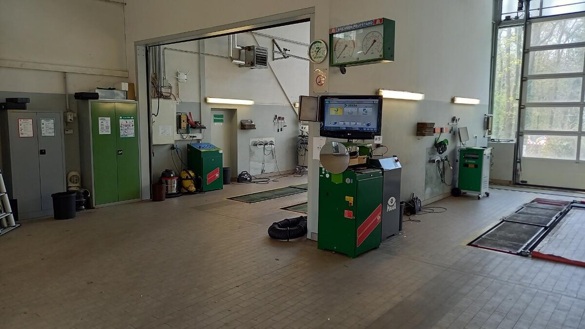 Bilder DEKRA Automobil GmbH Außenstelle Bergisch Gladbach