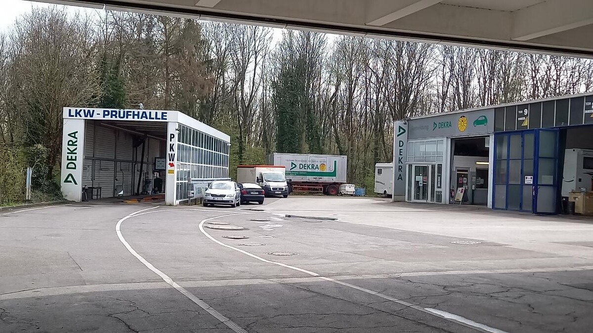 Bilder DEKRA Automobil GmbH Außenstelle Bergisch Gladbach