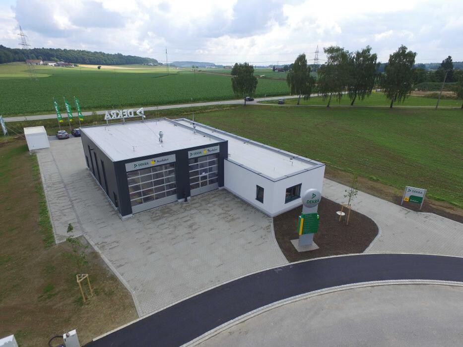 Bilder DEKRA Automobil GmbH Außenstelle Burgkirchen